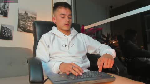 JACOB STONES online show from February 9, 6:54 am