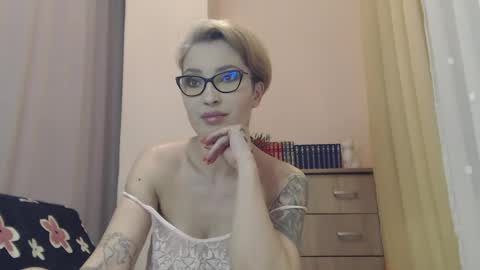 Jada online show from April 18, 6:32 pm