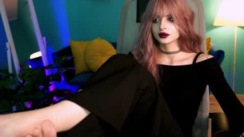 Snapshot of jade_castle chatting on March 11, 5:24 am jade_castle online show from March 11, 5:24 am