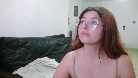 jade and jhon online show from December 15, 1:23 am