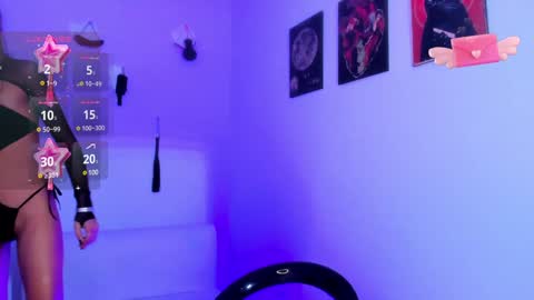 Jade Benett online show from December 15, 8:19 am