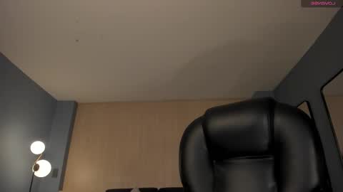 JADE EVANS online show from November 1, 12:37 pm