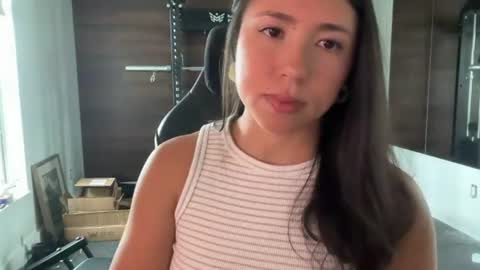 Jade Love online show from August 5, 6:49 pm