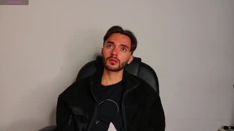 Snapshot of jake_magnuss chatting on October 1, 1:10 pm Jake  online show from October 1, 1:10 pm