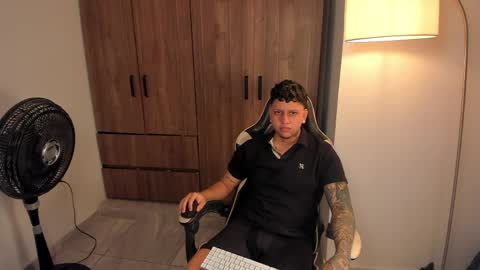 Jake Pons online show from May 24, 8:15 pm