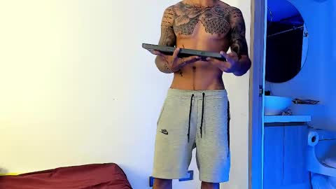 Santiago online show from February 11, 9:20 am