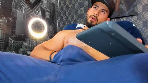 JakeSkye online show from February 19, 4:39 pm