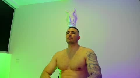 jakestone_1 online show from April 11, 2:16 am