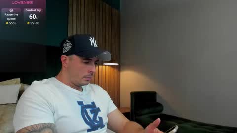 jakestone_1 online show from November 11, 2:14 am