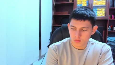 james_cr online show from February 28, 11:23 pm