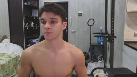 James online show from April 14, 11:30 pm