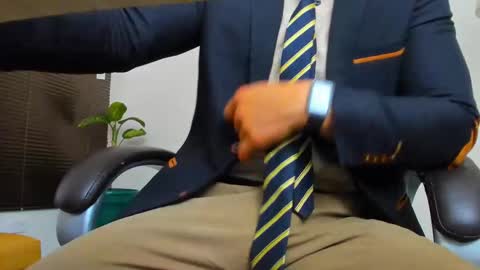 James online show from September 24, 6:36 pm