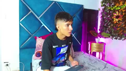 James online show from November 17, 7:16 pm