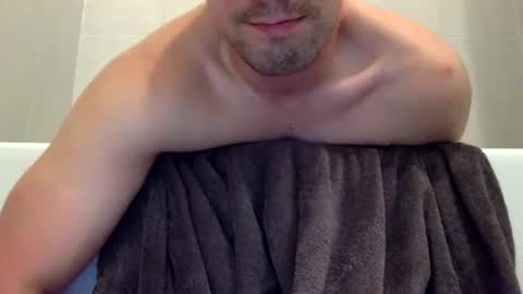 jamesnewtron online show from October 28, 2:45 am