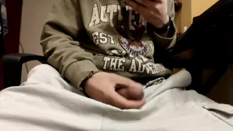 jamessama_0 online show from March 6, 5:17 am