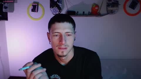 jamesss____ online show from November 1, 10:42 pm