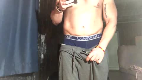 Snapshot of jamie19905 chatting on February 22, 12:38 am jamie19905 online show from February 22, 12:38 am