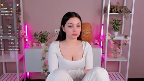 Janae online show from October 15, 2:51 pm