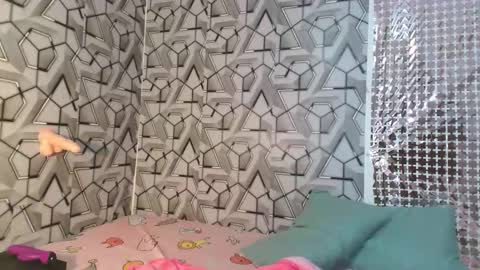 janeliciouse online show from April 5, 6:05 pm