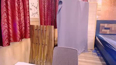 janine_hilton online show from July 11, 9:34 am