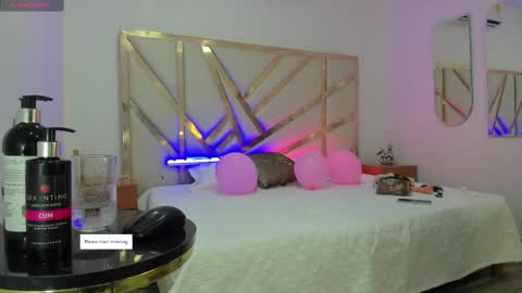 Snapshot of janna_foxx chatting on October 13, 3:52 am janna_foxx online show from October 13, 3:52 am