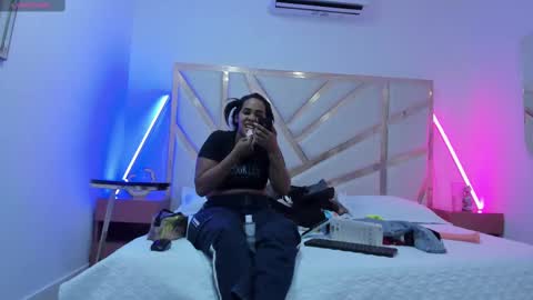 janna_foxx online show from November 3, 3:40 am