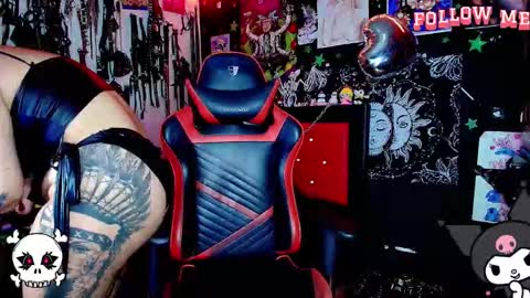      online show from February 13, 10:35 pm