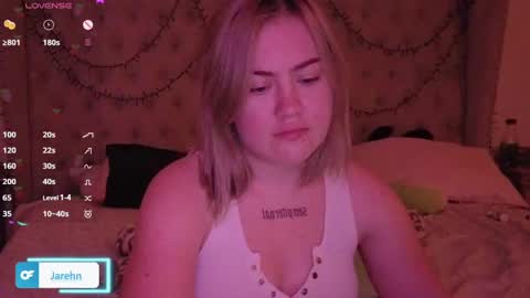 Jaren online show from September 18, 8:07 am