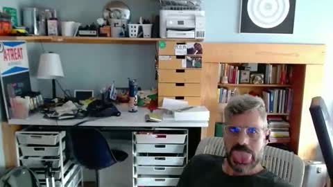 jareth_returns online show from October 18, 3:49 pm