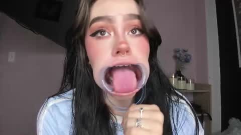 Maria online show from June 16, 2:48 am