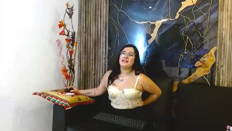 jasmine1609 online show from December 15, 12:56 pm