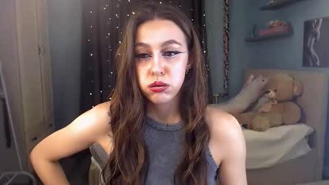 Jasmine online show from October 8, 7:53 pm