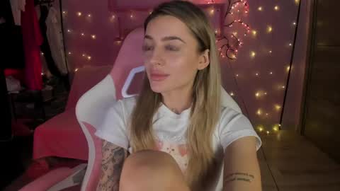 jasmine_ur_princess online show from March 12, 6:50 am