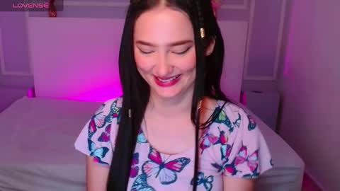 Snapshot of jasminebella0 chatting on March 2, 5:01 am jasminebella0 online show from March 2, 5:01 am
