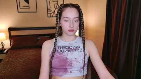 Jasmine online show from November 17, 9:45 am