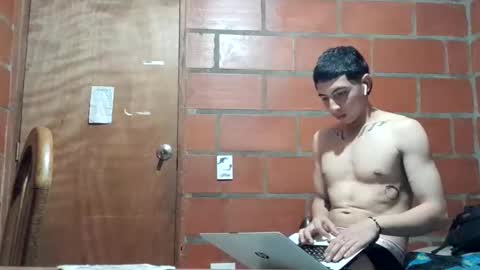 Snapshot of jason_bless1 chatting on September 26, 1:35 am JASON BLESS1 online show from September 26, 1:35 am