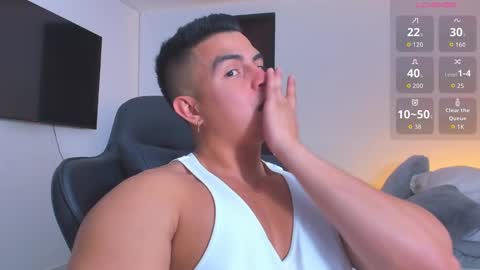 JBrooksXx online show from October 30, 5:30 am