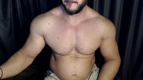 Snapshot of jasphermscl chatting on February 8, 7:15 am JaspherMscl online show from February 8, 7:15 am