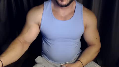 Snapshot of jasphermscl chatting on December 21, 4:19 am JaspherMscl online show from December 21, 4:19 am