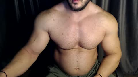 Snapshot of jasphermscl chatting on December 4, 1:41 am JaspherMscl online show from December 4, 1:41 am