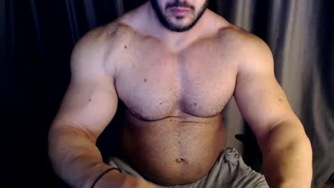 Snapshot of jasphermscl chatting on December 8, 5:17 am JaspherMscl online show from December 8, 5:17 am