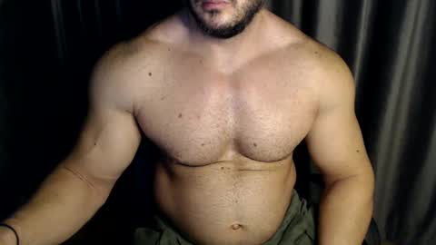 Snapshot of jasphermscl chatting on December 4, 4:48 am JaspherMscl online show from December 4, 4:48 am