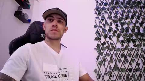 JKing  online show from March 3, 1:51 pm