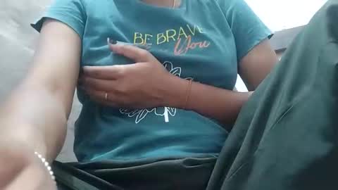 jasspreettt online show from March 31, 4:13 am