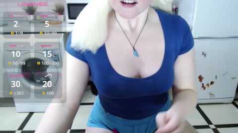 jassyjassypaw online show from February 4, 2:37 am