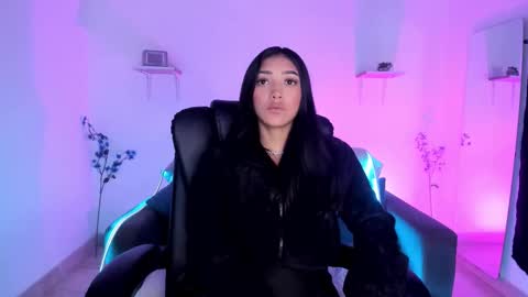 Jaulyn online show from March 18, 2:01 pm