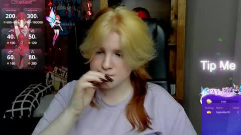 Snapshot of java_fire chatting on March 10, 3:52 pm Katerina online show from March 10, 3:52 pm