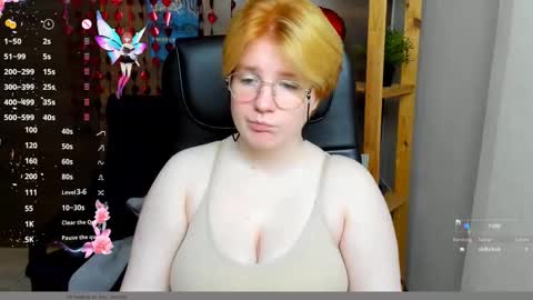 Snapshot of java_fire chatting on October 11, 9:18 pm Katerina online show from October 11, 9:18 pm