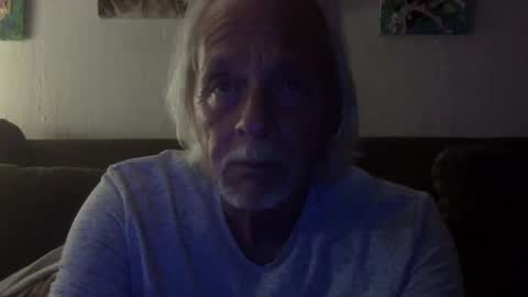 jay-jay1475 online show from May 22, 2:29 am