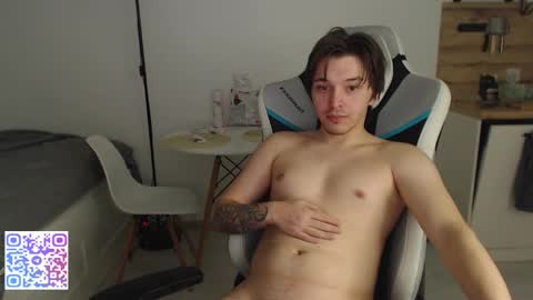Snapshot of jayce_icestone chatting on October 22, 8:50 am Jayce online show from October 22, 8:50 am